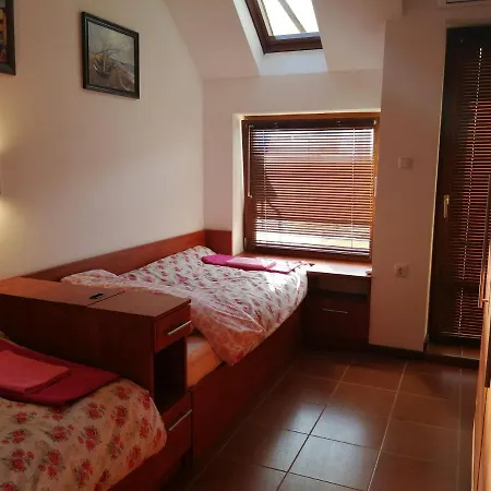 Daire Infinity Blue 2